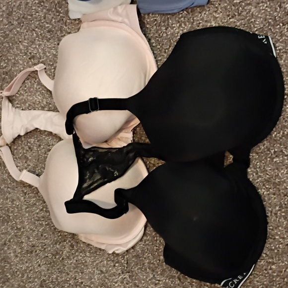 Victoria's Secret/Pink Bras...5 Total - Black, Blue, White, Cream - Picture 3 of 13